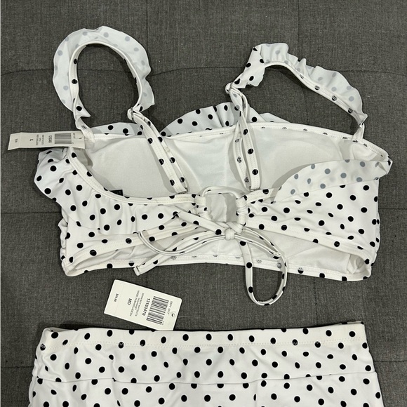 🇺🇸SALE🎈HOT TOPIC • White & Black Polka Dot Bikini • size Top XL • Bottom M • - Picture 4 of 7